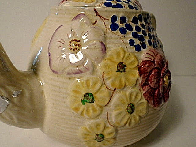 Antique Sadler Tea Pot England Raised Floral on Ribbed Pot Nice
