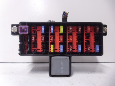 Buy Ford Fiesta-V Fuse Box For Sale | Fuses and Fuse Boxes ... ford fiesta w reg fuse box 