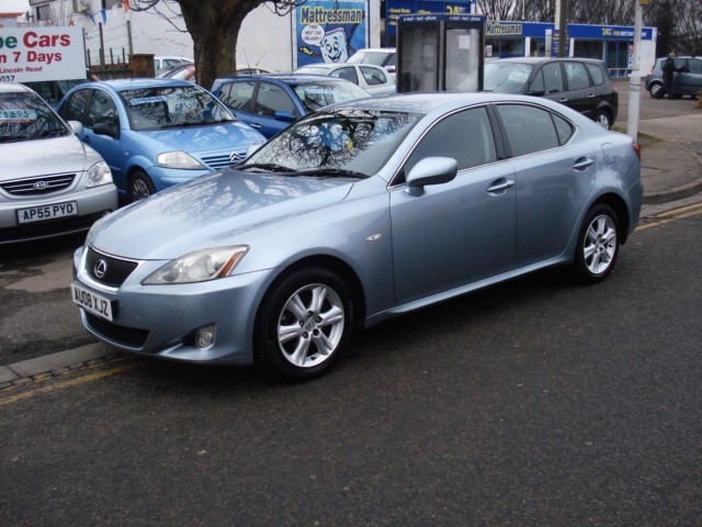 Lexus is 2 поколение