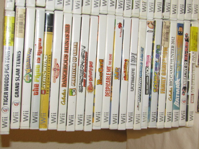 HUGE Lot 147 Nintendo Wii Video Games w/ Mario Kart, Sonic, Dance, etc. - READ