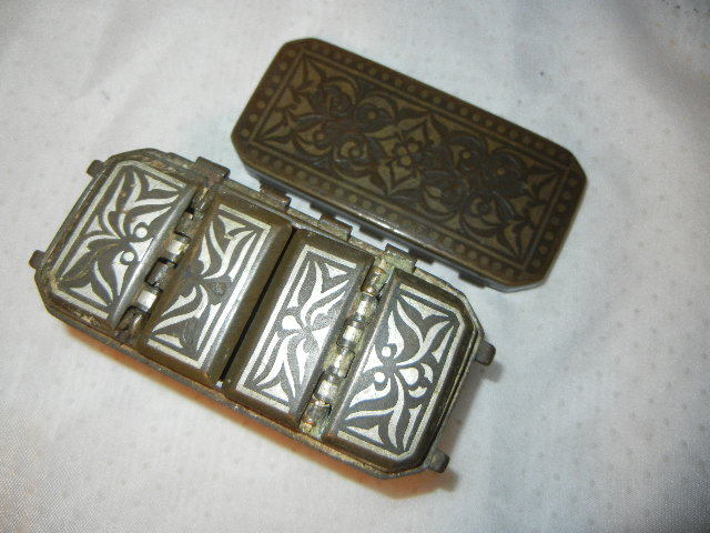 ANTIQUE 19th C BRONZE BETEL NUT COFFIN BOX DUTCH EAST INDIES INDONESIA MALAYSIA