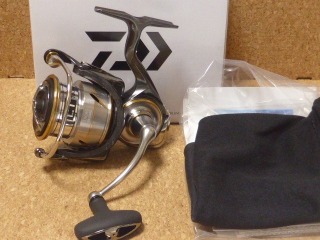 Daiwa 20 LUVIAS LT3000S-CXH Spinning Reel New in Box | eBay