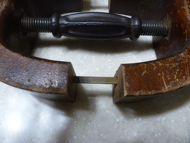 Antique Wooden & Iron Hat Stretcher Millinery Hatter Block Expands Nice