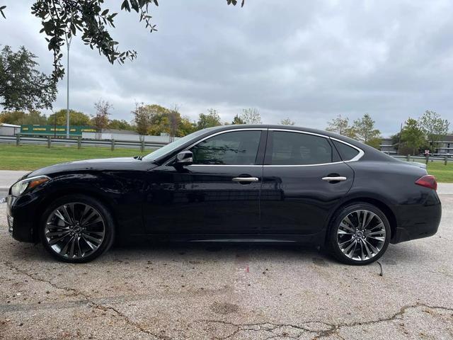 Owner 2017 INFINITI Q70 3.7 Sedan 4D