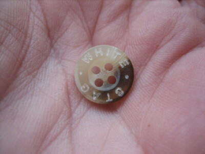 Modern WHITE STAG Small 7/16'' Verbal Designer Clothes / Brand Button - PS35