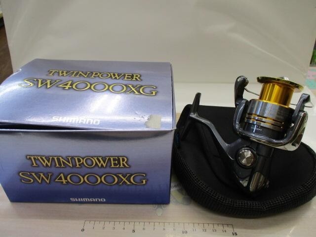 TWINPOWER　sw4000xg Shimano 09 Twin Power SW 4000XG Spinning Reel Used with Box