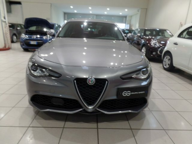 Alfa Romeo Giulia 2 2 Turbodiesel 210 Cv At8 Awd Q4 Veloce