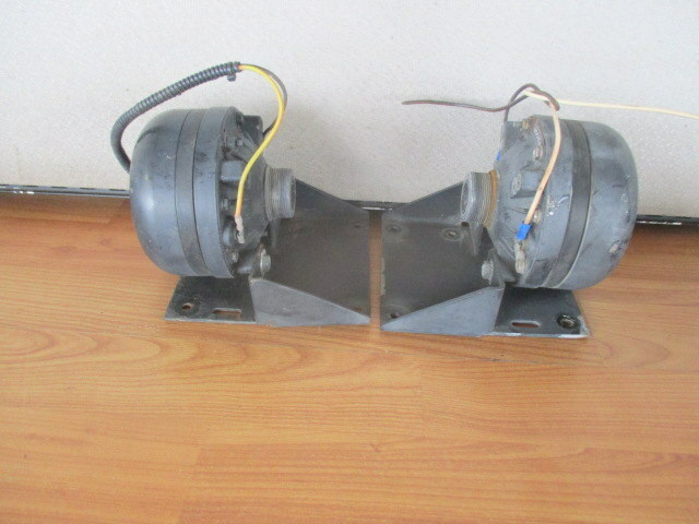 *2 FEDERAL SIGNAL TS-100 AMPLIFIER SIREN / PA SPEAKER DRIVERS FS100W POLICE FIRE