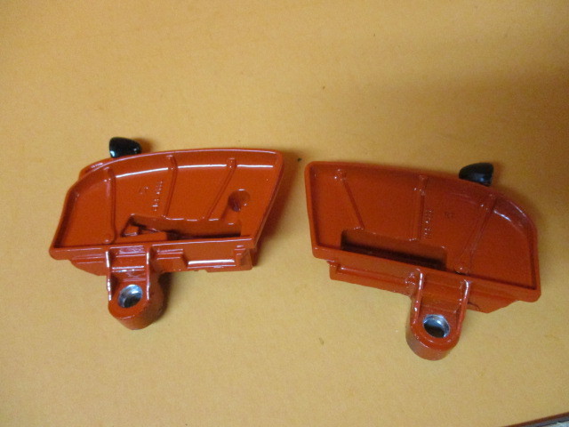 1/16 Original Allis Chalmers tractor D19 cast fenders