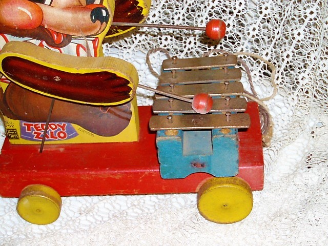 VINTAGE FISHER PRICE PULL TOY 1946 #752 TEDDY ZILO XYLOPHONE ONLY MADE 2 YEARS!