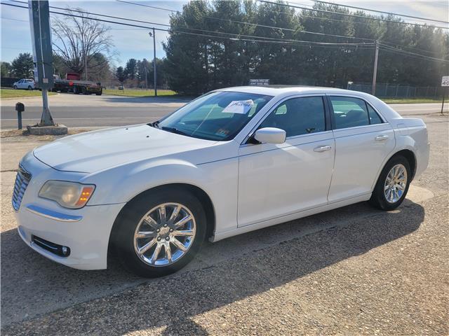 Owner 2014 Chrysler 300 Salvage Rebuildable Repairable Damaged Project Easy Fixer