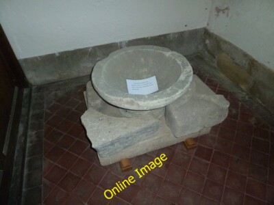 Photo 6x4 St George, Arreton: historical artefact  c2012