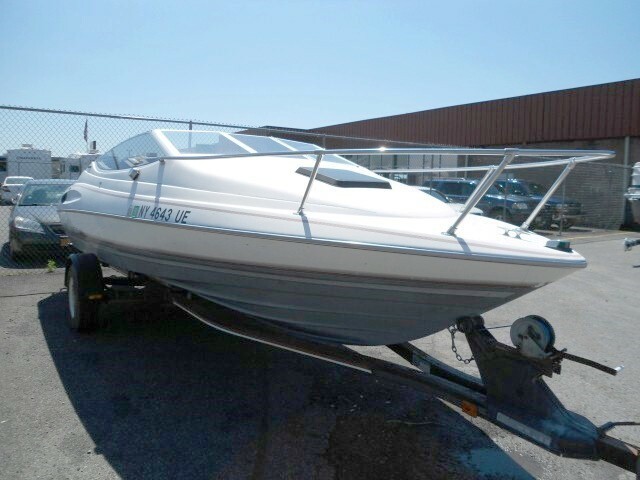 Pre-Owned 1990 Bayliner Capri Cuddy - Stock # - 222349A