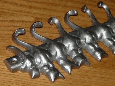 Vintage Metal Cat Kitten Key Holder 6 Hooks Wall Mount Hang On Tails