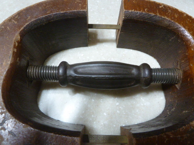 Antique Wooden & Iron Hat Stretcher Millinery Hatter Block Expands Nice