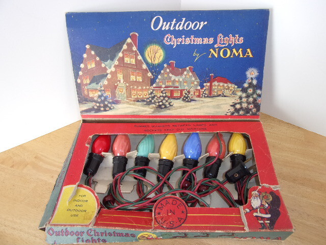 Vintage Noma Christmas 7 Light Swirl C-9 Ceramic Coated Bulbs Beads