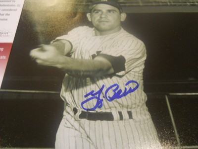 Yogi Berra HOFer deceased NY Yankees, NY Mets signed b&w 8x10 photo/JSA