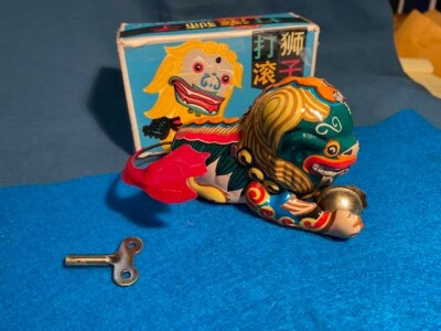 Vintage Blic ''Rolling Lion'' Beijing Toy Factory No. 1  - 1995 MINT in box