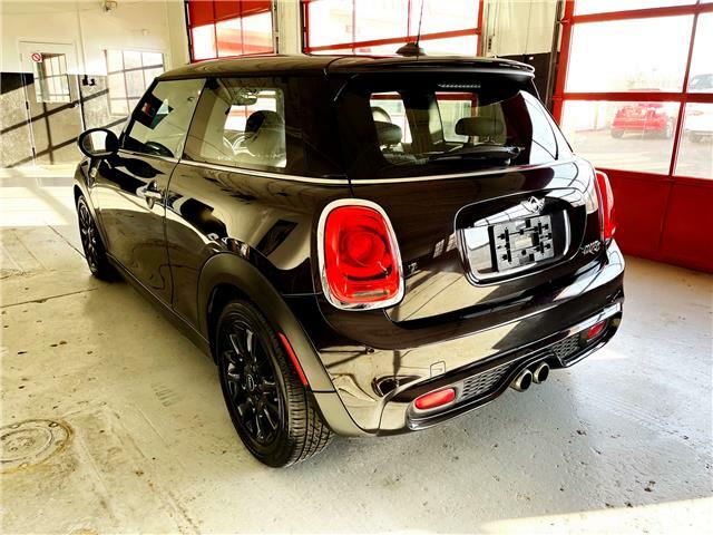 Owner 2015 MINI Cooper Hardtop MANUAL TRANS ! WARRANTY! JUST SERVICED! READY TO GO!