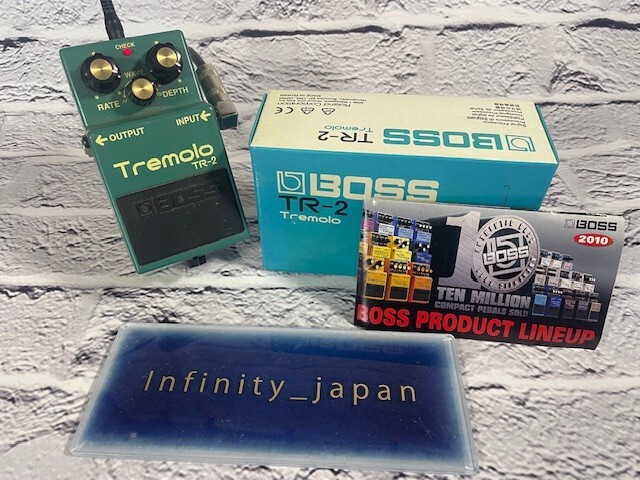 BOSS TR-2 新品 Amazon.com: Boss TR-2 Tremolo Pedal : Musical Instruments