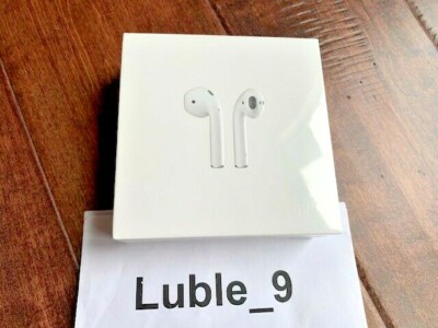Apple AirPods 2nd Gen with STANDARD Charging Case White MV7N2AM/A   Brand New  