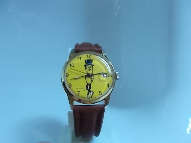 HUMAN MADE Mr.Peanut Military Watch \"Ye… HUMAN MADE x MR.PEANUT MILITARY WATCH 🥜 สินค้าพร้อมส่ง ราคา