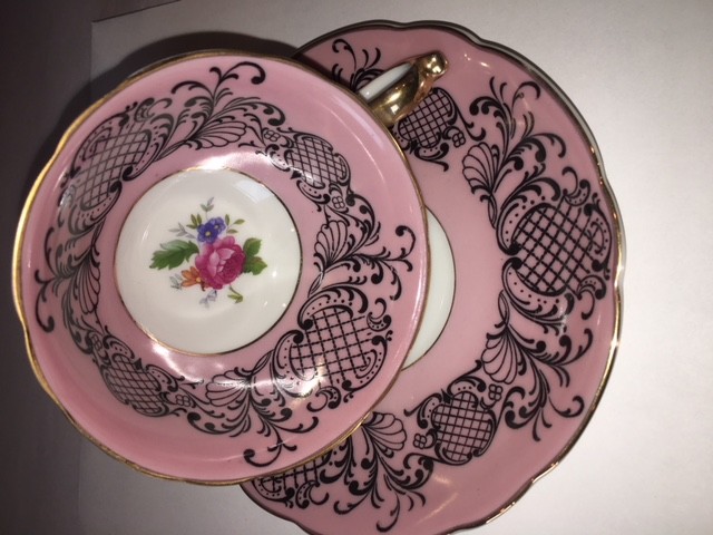 Vintage Royal Bayreuth dusty rose cabinet tea cup &saucer (66)