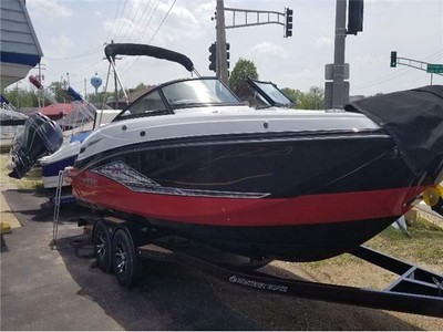 2018 Monterey MX6 0 Red/Black