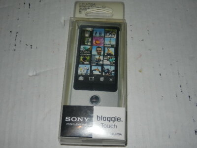 new Sony Bloggie Touch white protective skin jacket for TS10 TS20 LCJ-TSA  