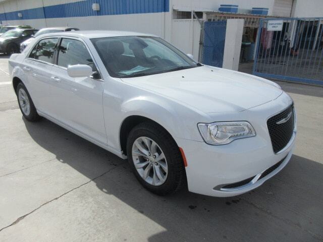 2023 Chrysler 300 TOURING