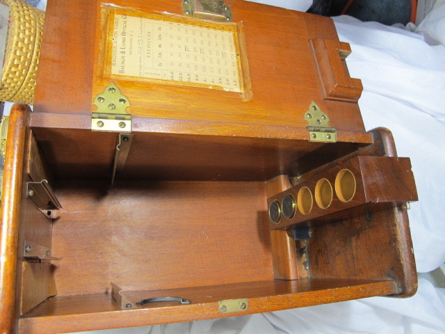 VINTAGE GRAF APSCO #67806 BY BAUSCH & LOMB MANUAL MICROSCOPE #90819