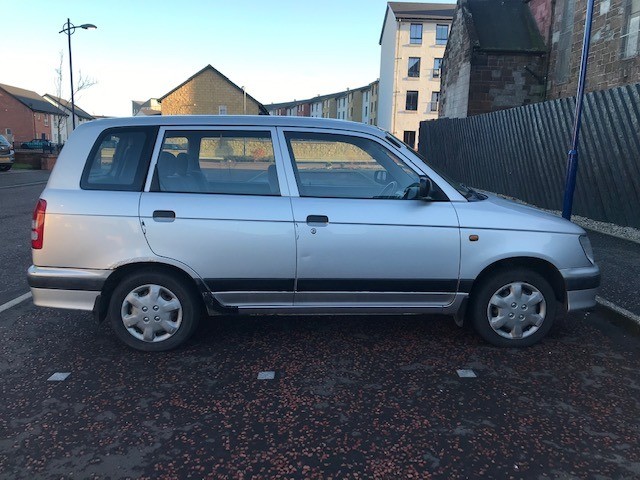 Daihatsu grand move