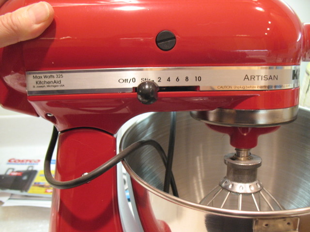 NIB KitchenAid ARTISAN KSM150 5 qt 325 watt tilt head stand mixer EMPIRE red NEW