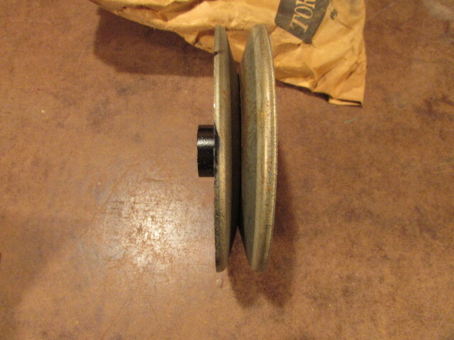 NOS Wheel Horse Toro Part 740357 pulley ASM B deck push mower lawn