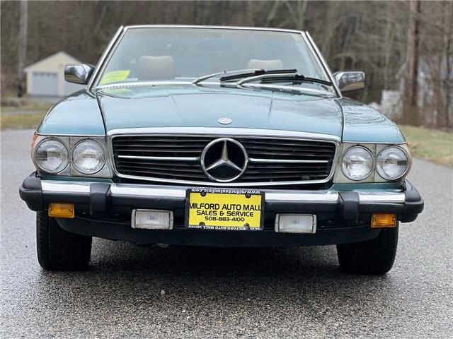 Owner 1984 Mercedes-Benz 380 Series 380SL Green Metallic 8 Cylinder Engine Automatic 1