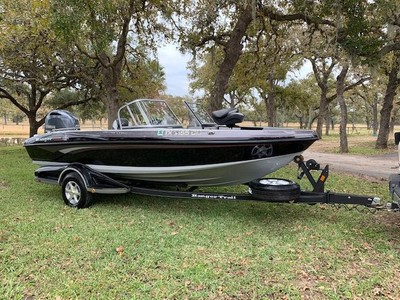 2017 Ranger Angler 1880MS