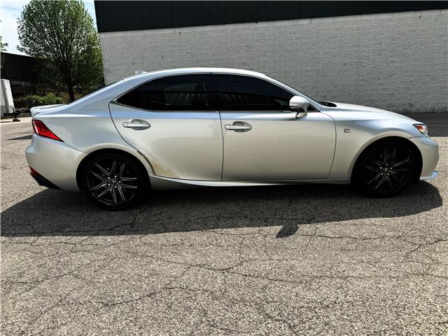 Owner 2016 Lexus IS 200t F SPORT EDITION ! JUST SERVICED !READY TO GO !