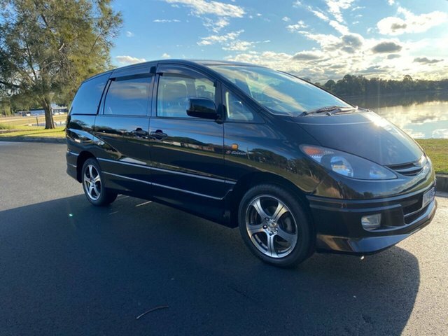 Toyota estima 2003