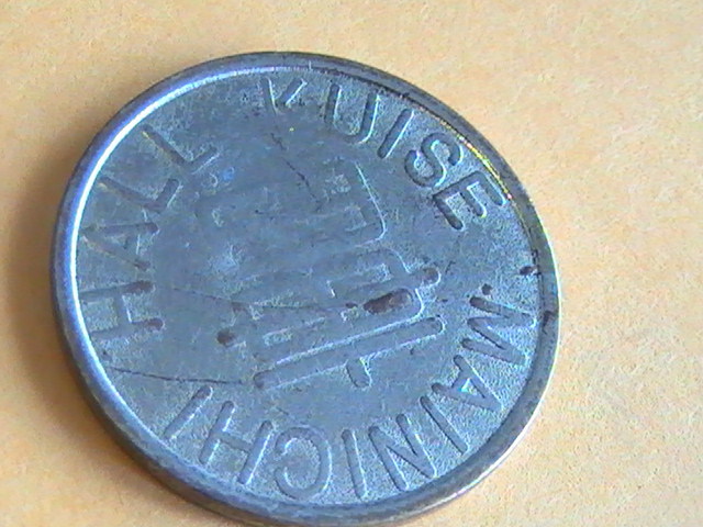 JAPAN KUISE MAINICHI HALL TOKEN