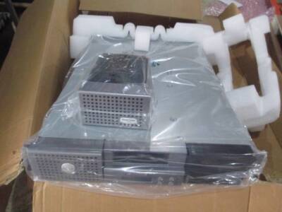 Dell MH591 LTO2 200/400GB Tape Autoloader SCSI LVD R/M w/ PowerVault 124T