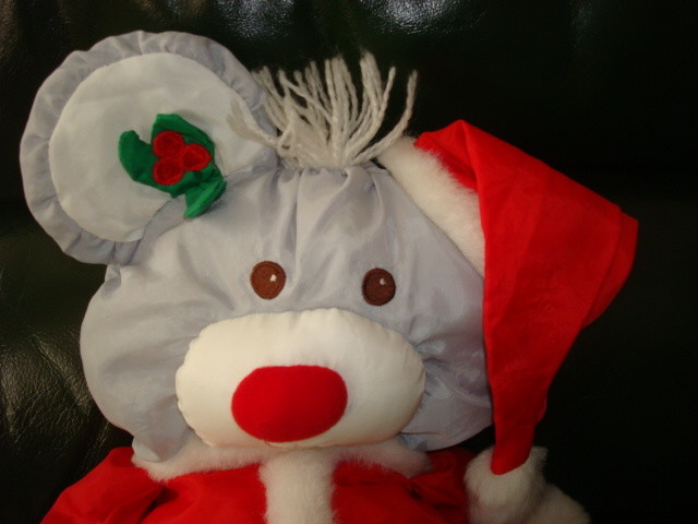 VINTAGE Fisher Price Puffalump Christmas Santa Mouse Plush #8029 YR.1988 SUPER