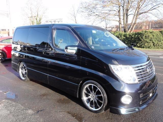 Nissan highway star