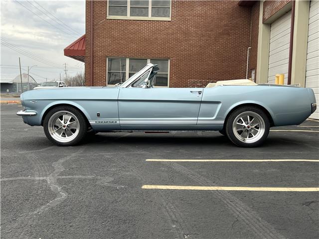 Owner 1965 Ford Mustang GT Convertible factory v8 fully loaded