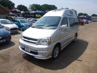 Caravan машина toyota