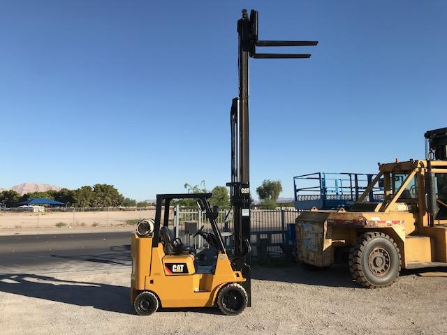 2012 Cat GC40K Forklift - 8,000lb Capacity - 3 Stage Mast - Box Car - LPG