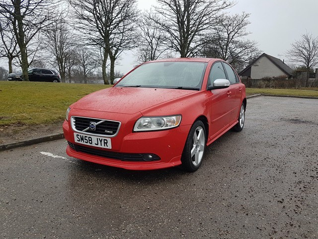Volvo s40 r design