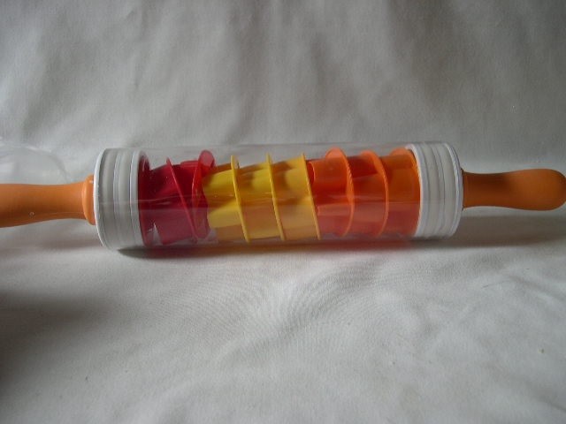 ROLL  AND STORE PIN ~~ GOOD QUALITY PRODUCTS