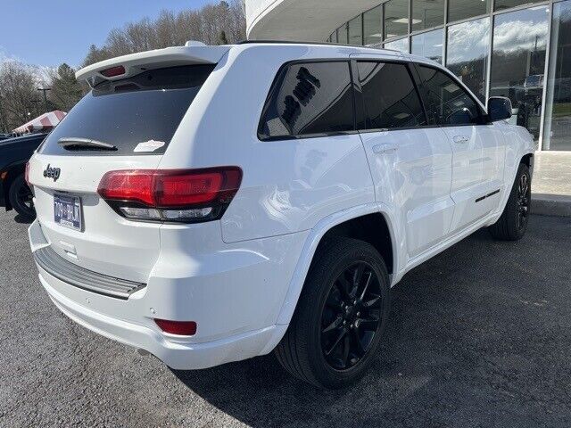 2019 Jeep Grand Cherokee, Bright White Clearcoat with 32665 Miles available now!