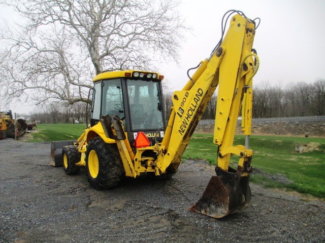 New Holland LB90B Tractor Loader Backhoe, 4x4, Cab, Ext Hoe, Only 6489 Hours,