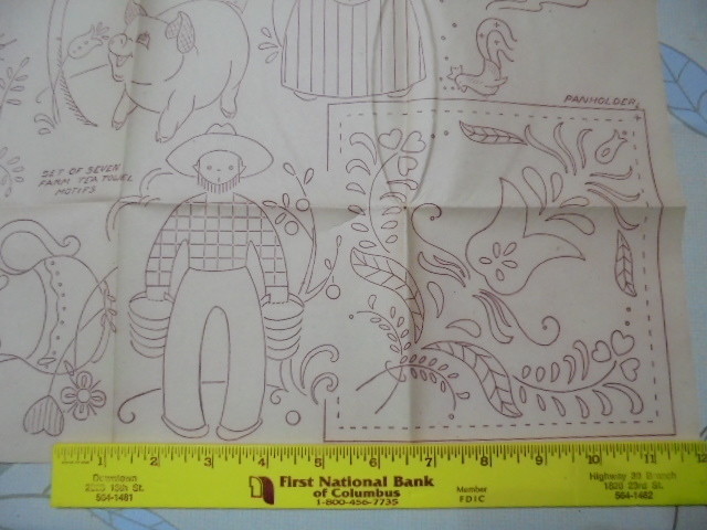 FS TRANSFER PATTERN DUTCH AMISH MAN WOMAN FARMER PIG CALF DUCK RELIGIOUS MOTIF